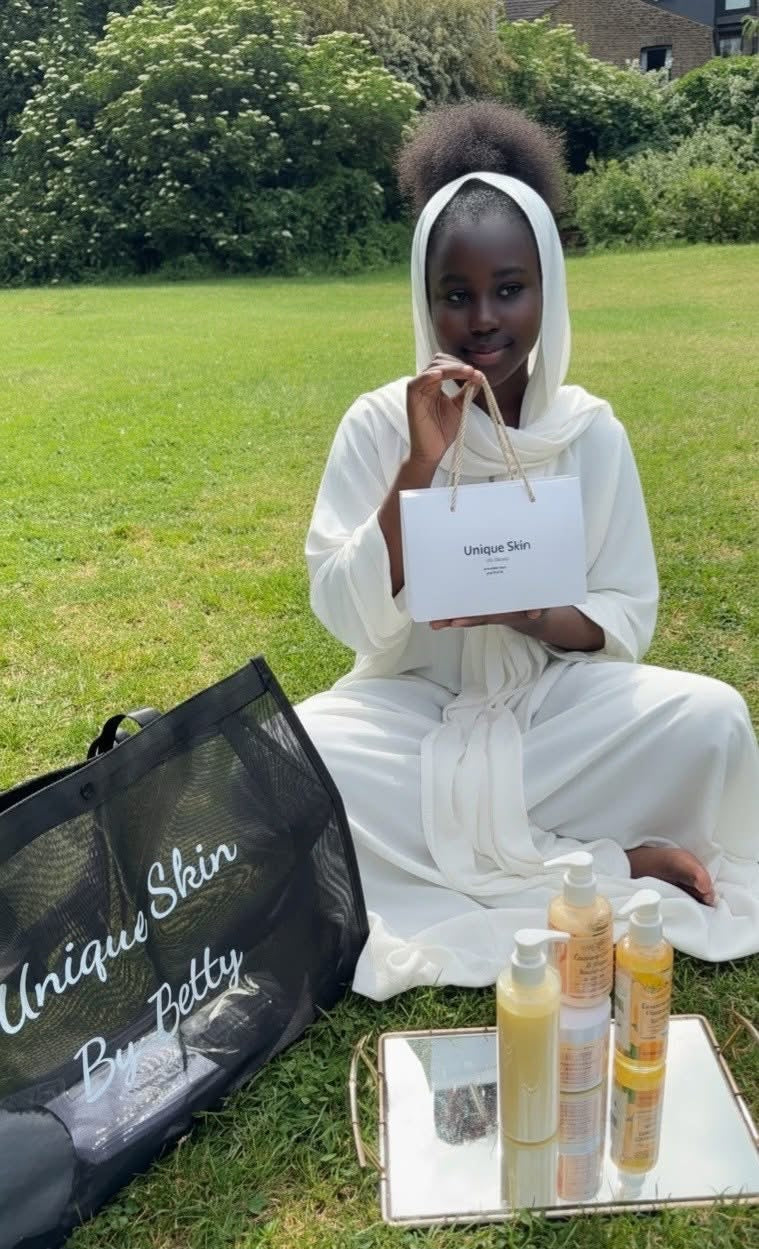 UNIQUE SKIN MOISTURISING BODY CARE BUNDLE ( Coconut and mango blend)