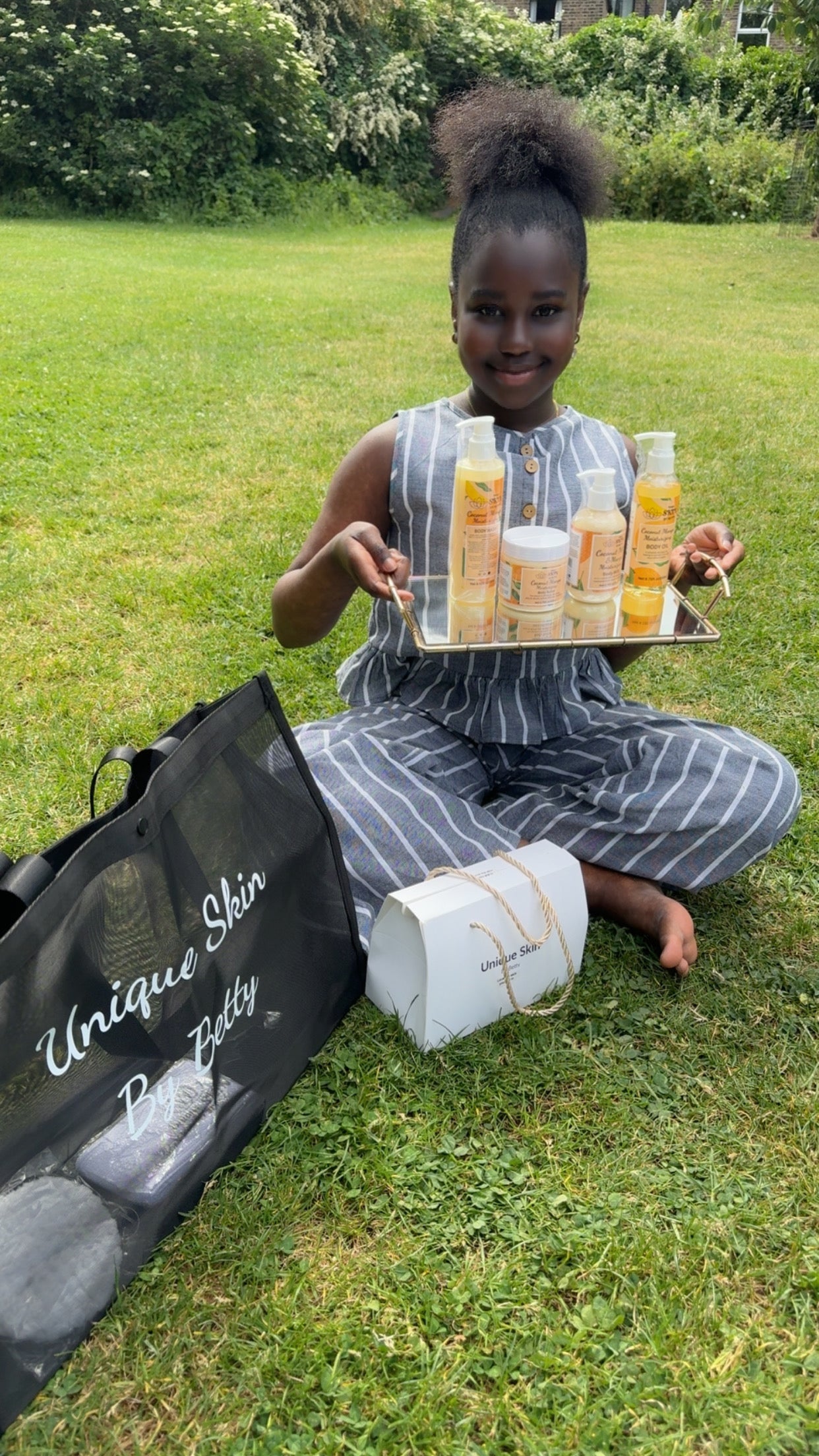 UNIQUE SKIN MOISTURISING BODY CARE BUNDLE ( Coconut and mango blend)
