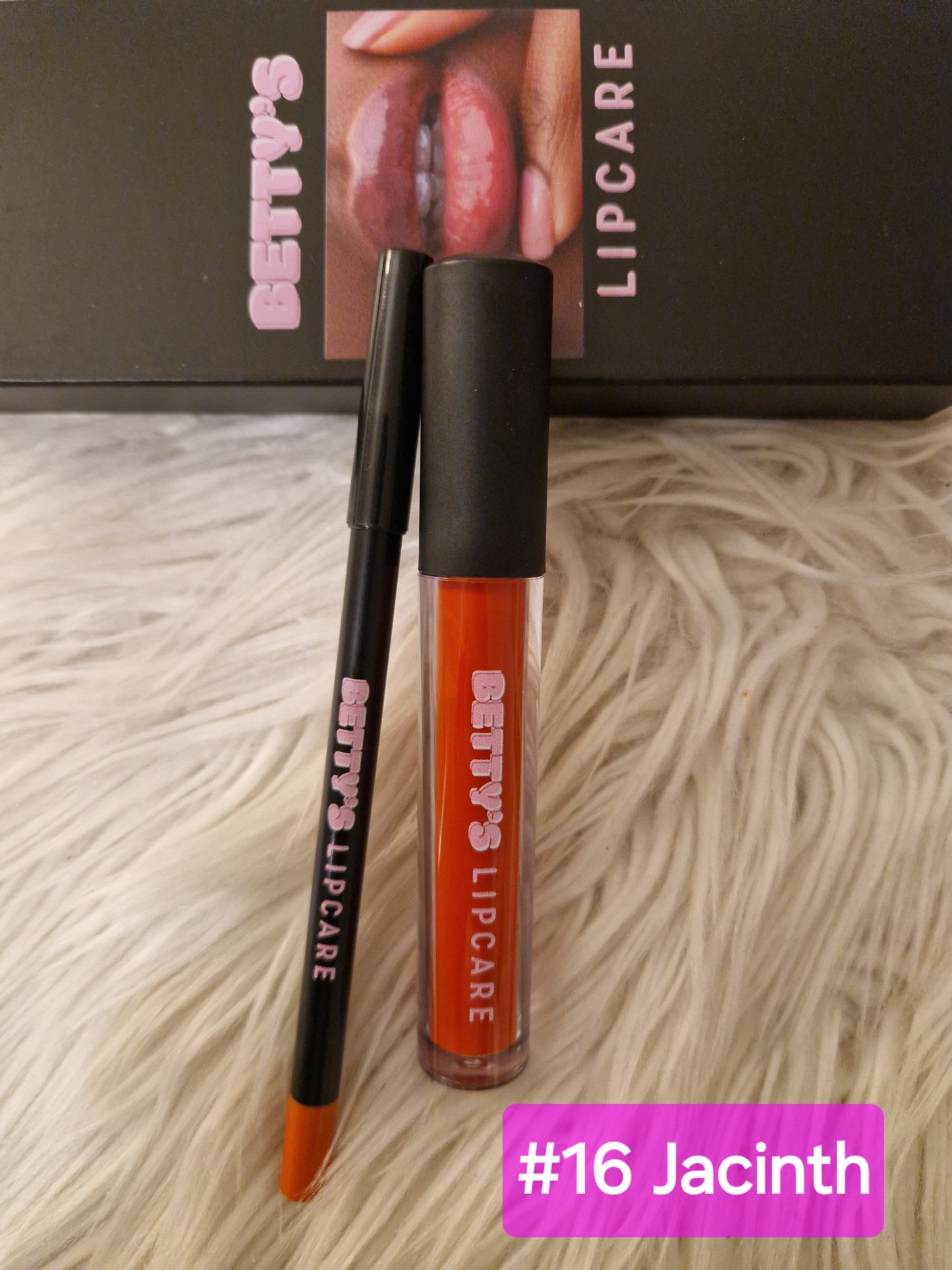 LIP MATTE GLOSS WITH LIP LINER SET