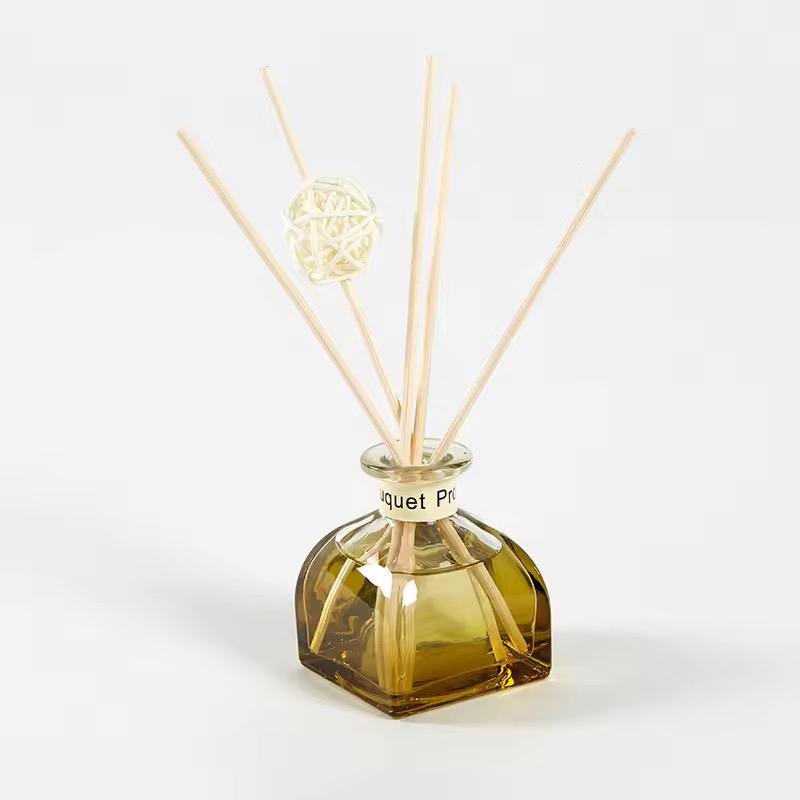 ZIZI'S SCENT AROMATHERAPY REED DIFFUSER 50ml