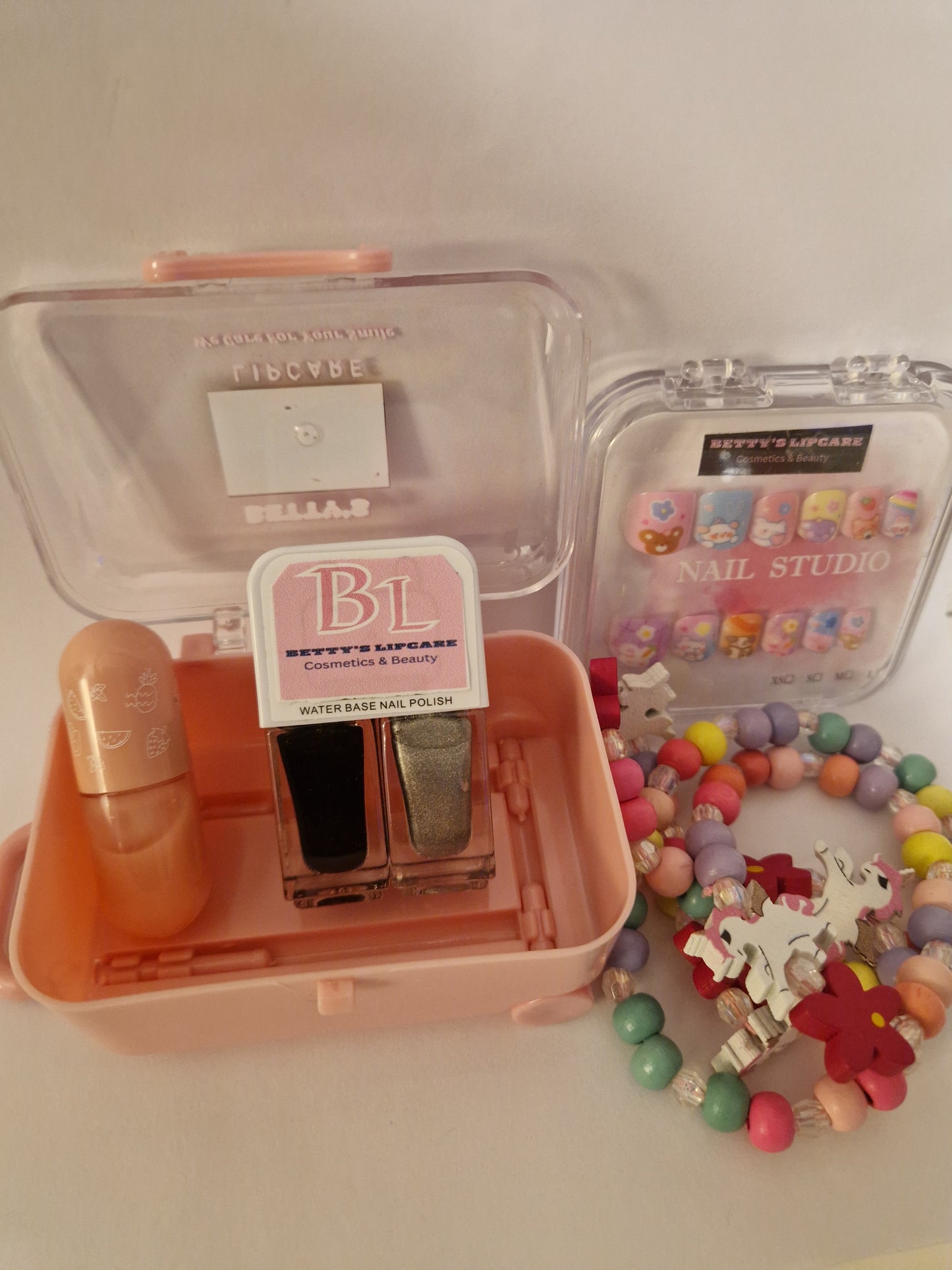 BETTY'S KIDS SURPRISE BOX SET