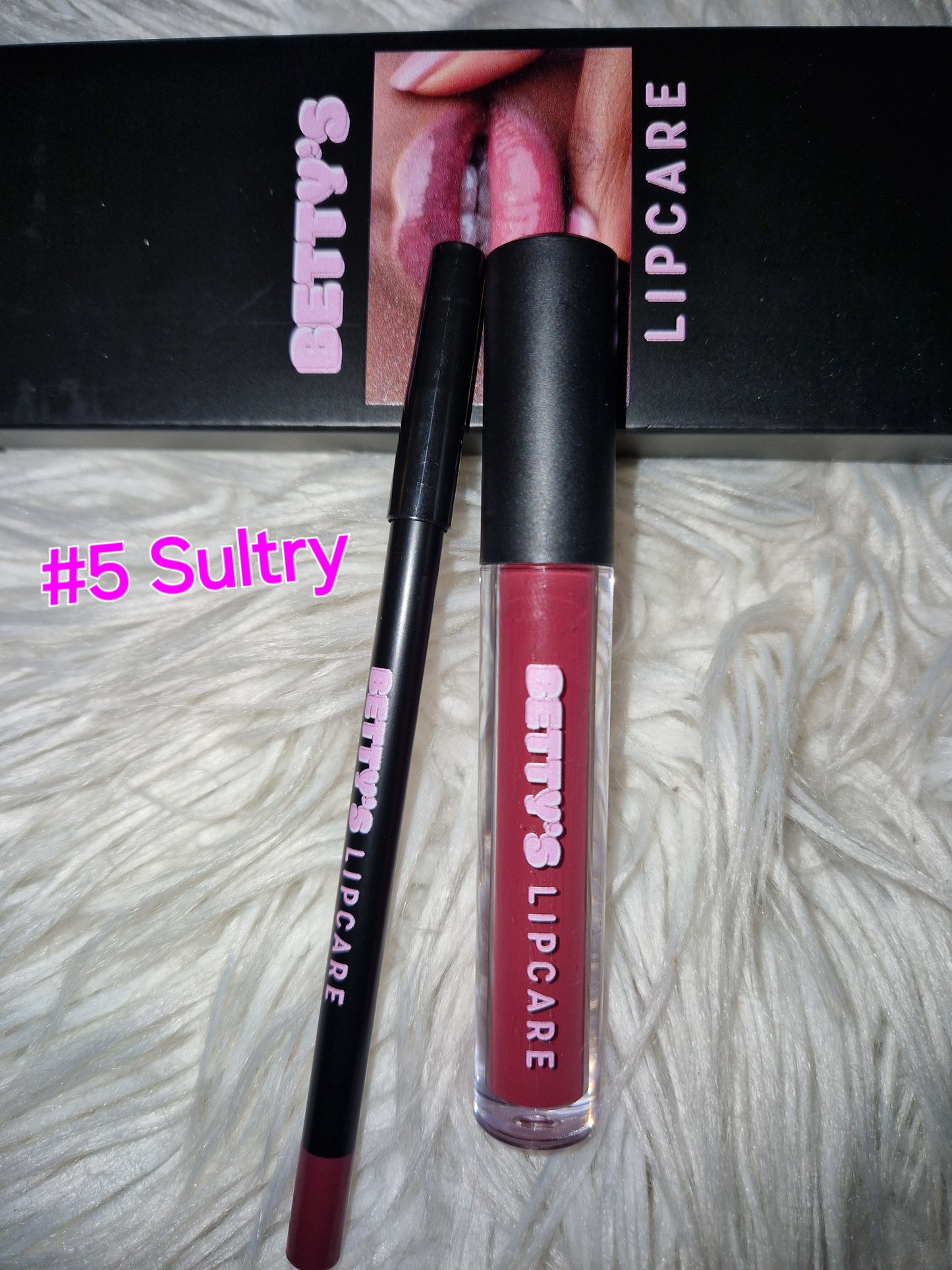 LIP MATTE GLOSS WITH LIP LINER SET