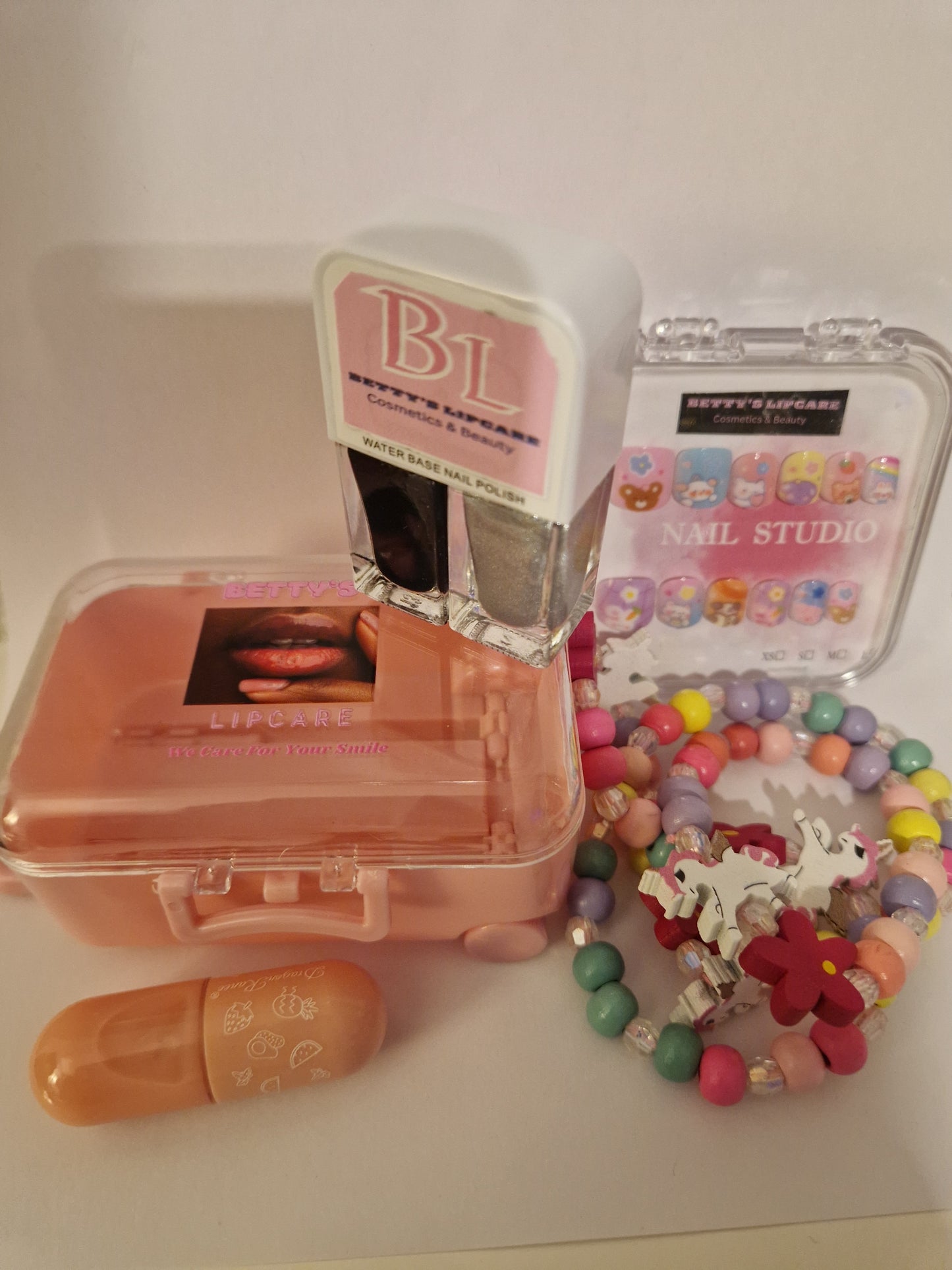 BETTY'S KIDS SURPRISE BOX SET